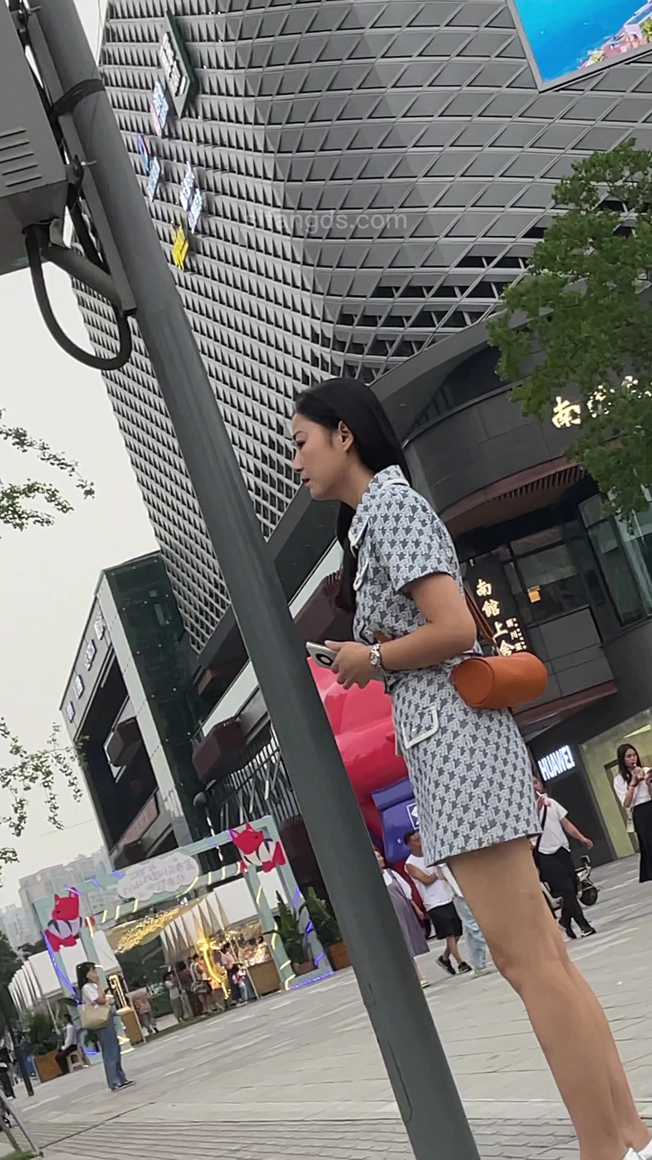7ec9d9ce-5946-11f0-8e88-fe129a44ac20.jpg