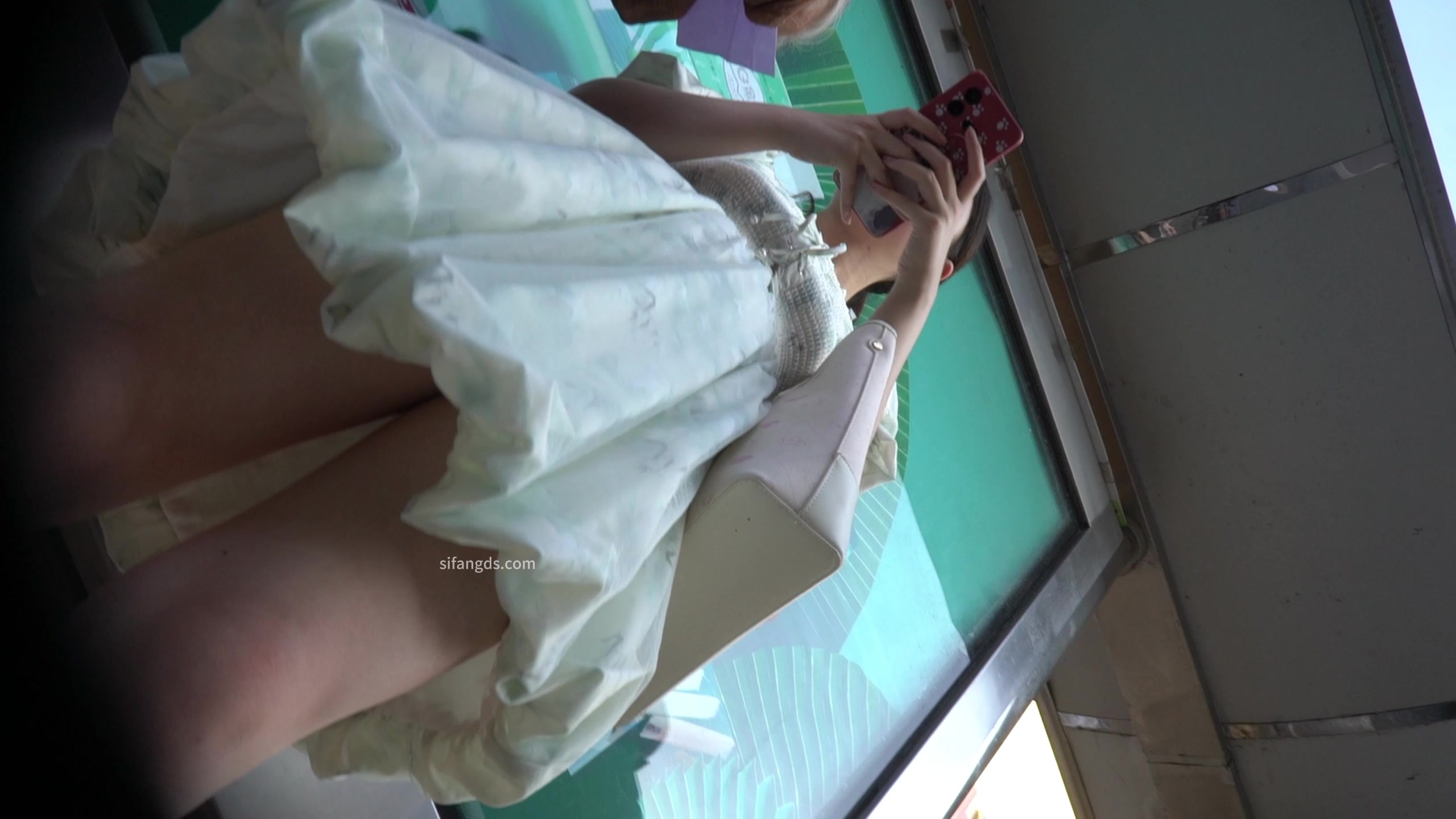 910ddb1c-5919-11f0-8e88-fe129a44ac20.jpg