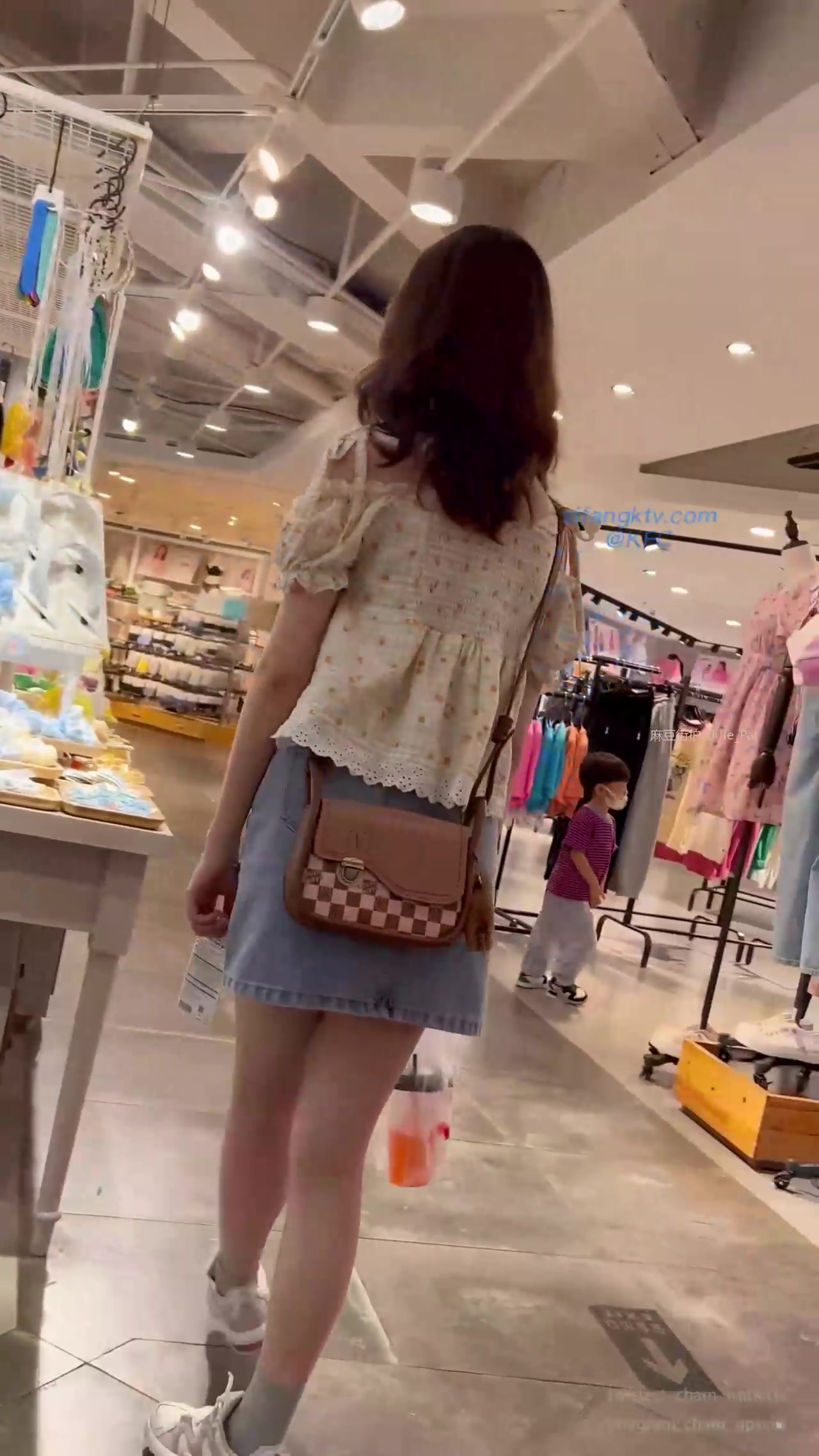 a9590542-348a-11f0-85ba-060db0d232c4.jpg